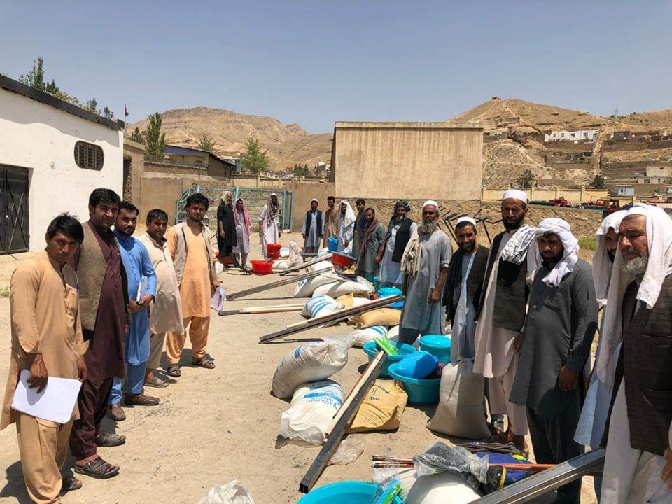 به ۵۰ شالیکار وسایل زراعتی و کود کیمیایی توزیع شد