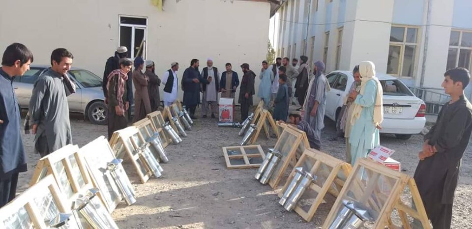 زابل کې پر ۶۶ مالدارانو د مالدارۍ اړوند توکي ووېشل شول