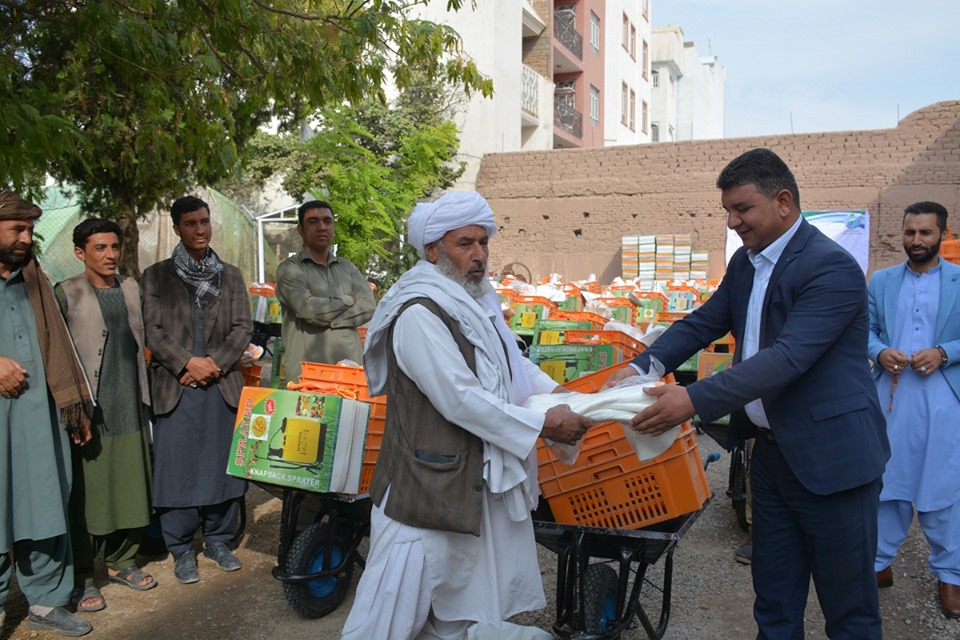 150 Herat Farmers Receive Agricultural Tool Packages