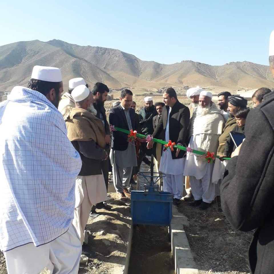 لوګر کې د اوبولګولو د شپږو شبکو د رغولو چارې بشپړ او ګټې اخیستنې ته وسپارل شول