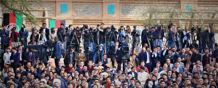 روز خبرنگار به همه‌ی خبرنگاران کشور مبارک