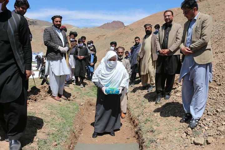 د پکتیا مرکز ګردیز اړوند د زعفران خېلو د سربند او کانال  د بنسټ ډبره کېښودل شوه