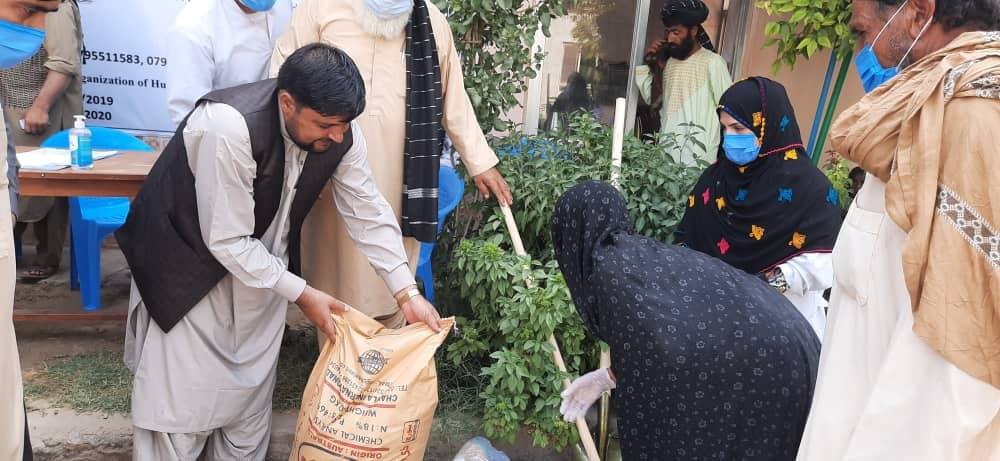 کرنې وزارت په هلمند کې ۳۰۰ مېرمنو ته د کار زمینه برابره کړې