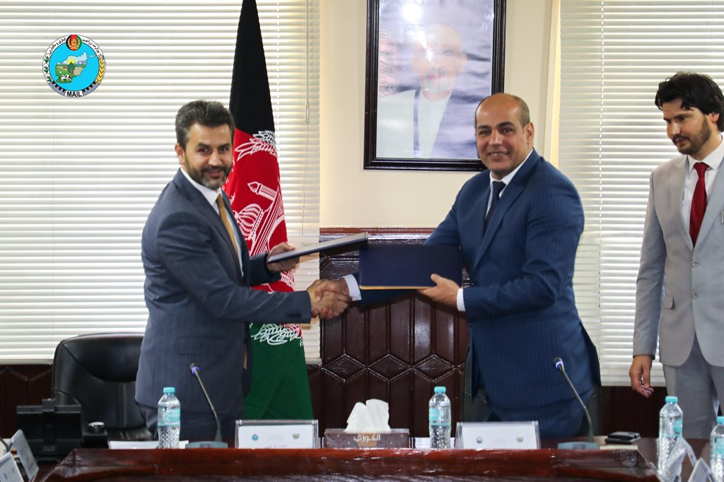 وزارت‌های زراعت و صنعت با هم تفاهم‌نامه همکاری تولید، پروسس و بازاریابی محصولات زراعتی امضا کردند