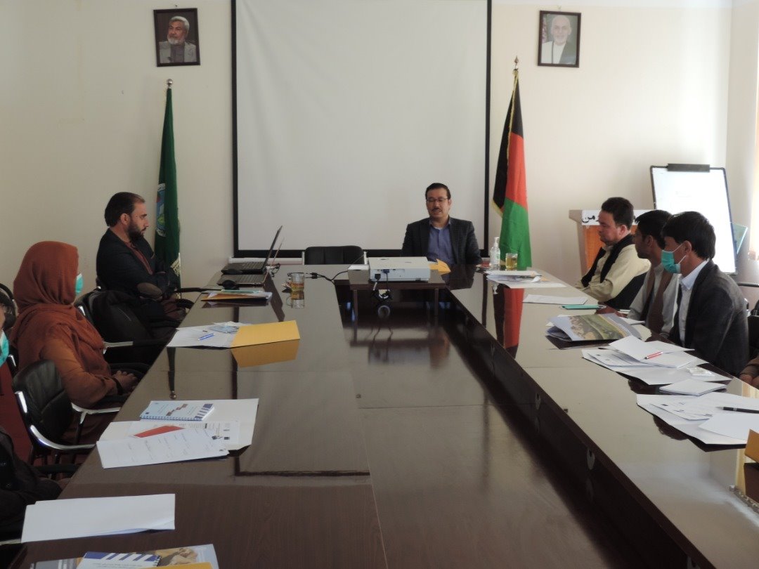 د مرکزي زون د دوو ولایتونو یوشمېر مسلکي کارکوونکي روزل کیږي