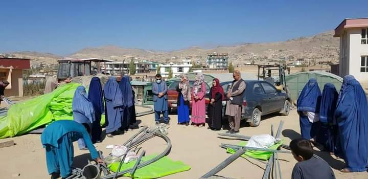 به زنان زراعت‌پیشه‌ی میدان‌وردک ۱۱۰ باغچه خانه‌گی ساخته می‌شود