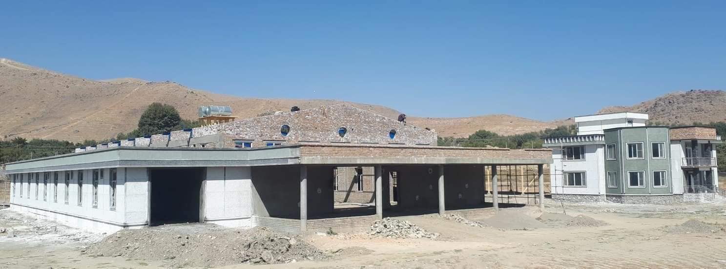 پیشرفت ۸۵ درصدی کار؛ بزرگترین فابریکهی لبنیات کابل، به بهرهبرداری آماده میشود