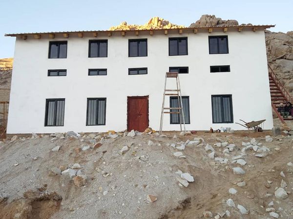 تصاویر یکی از سردخانه‌های صفر انرژی سیب در ولسوالی شهرستان دایکندی