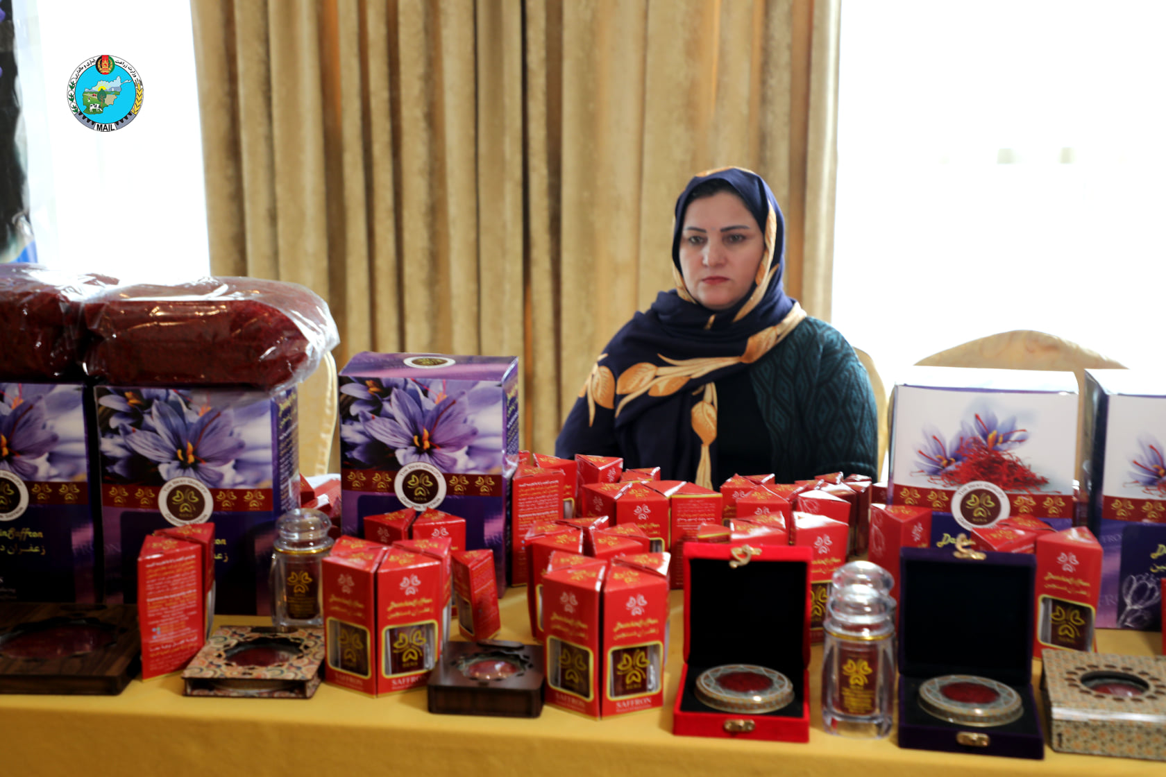 Large exhibition of saffron according to the picture 