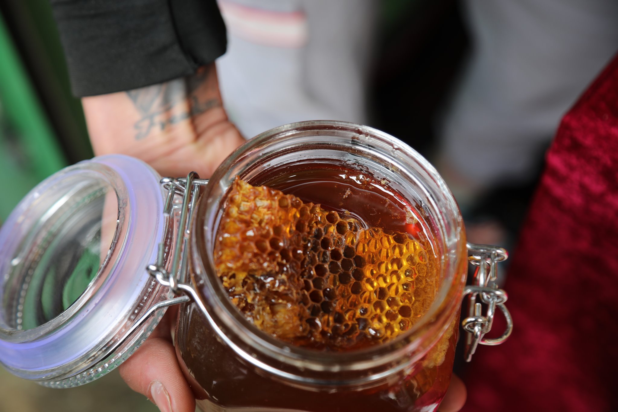 Sweeten your palate with home-made honey.  agricultural products' exhibition at Badam-Bagh  is open to everyone until the end of Thursday, the fifth of Hamal.