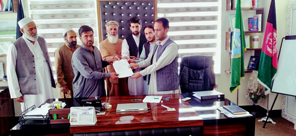 The contract for construction of Shak-Qand irrigation canal signed