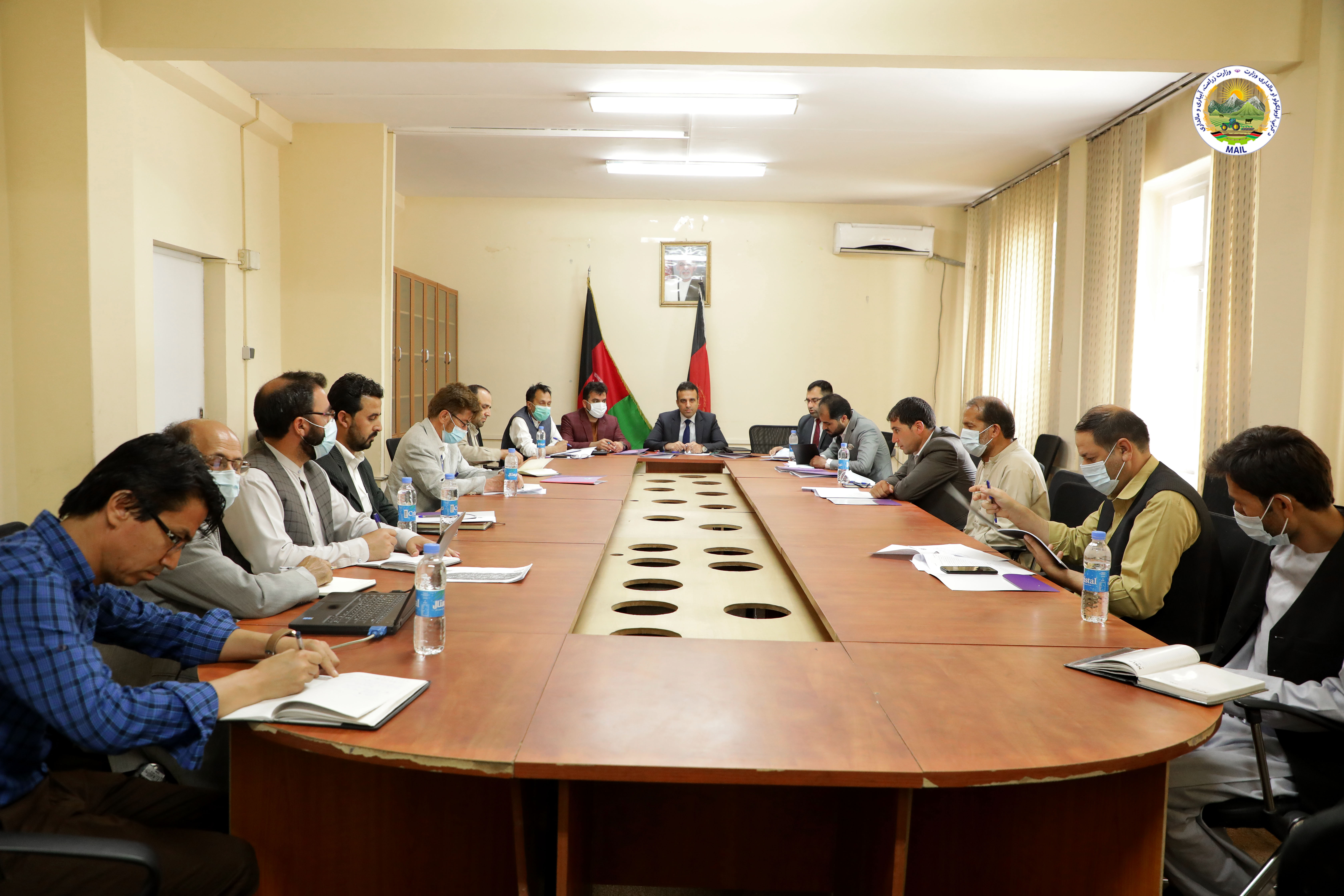 Holding a Meeting of National Committee for Supporting Saffron’s Development; selling saffron to Neighbors under the name of Afghanistan