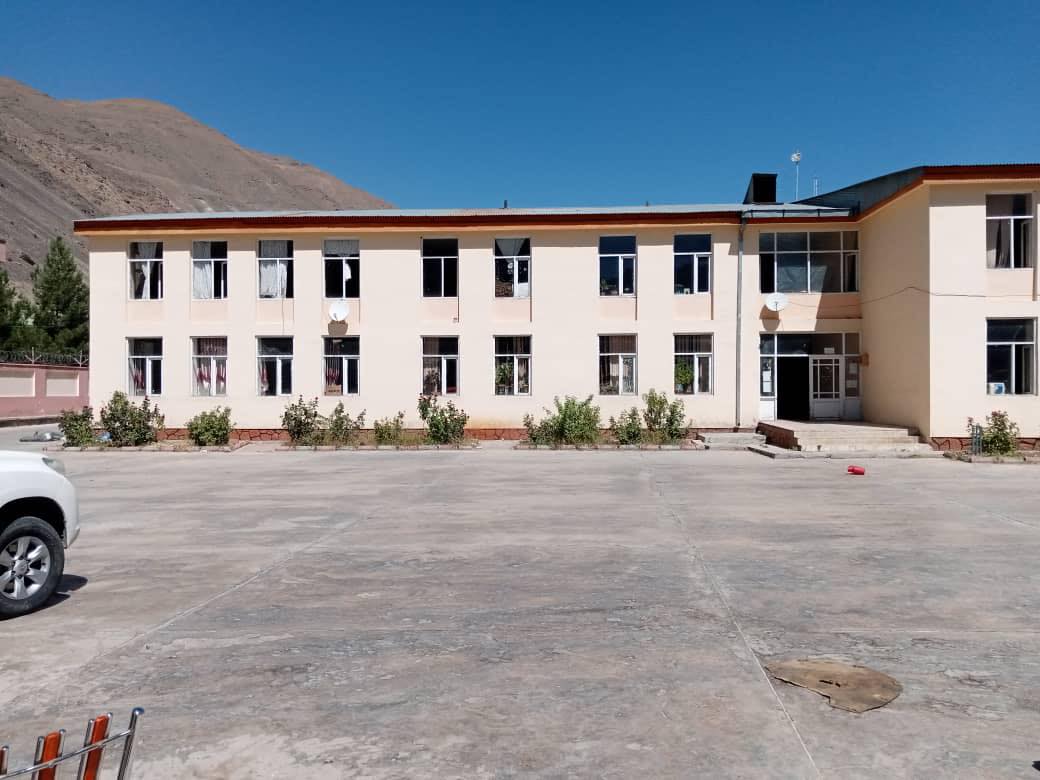 مسوول حلقه مرکزی وزارت زراعت شیخ عبیدالله حقانی از ریاست زراعت ولایت پنجشیر دیدن کرد