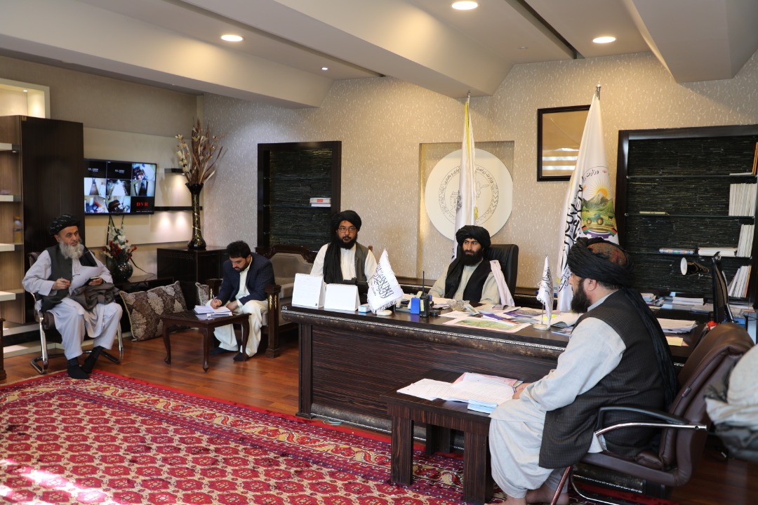 د املاکو عوايد، عشر او زکات د راټولولو د طرحې په پار دکرنې په وزارت کې غونډه دائره شوه