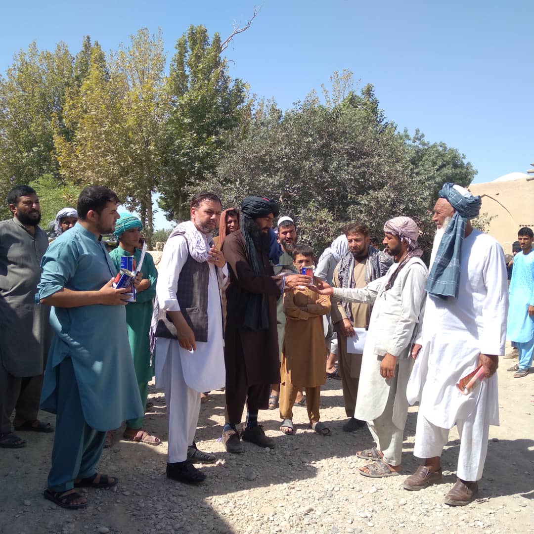 برای ۷۵۰ دهقان در بلخ تخم های زراعتی و کودکیمیاوی توزیع گردید