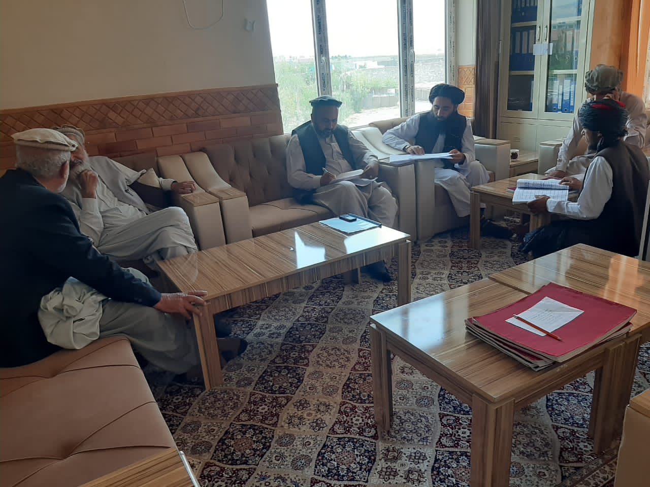 پکتيا:د ځمکو د غصب د مخنيوي کميټې غړو د زرمت ولسوالی له ولسوال سره ناسته ترسره کړه