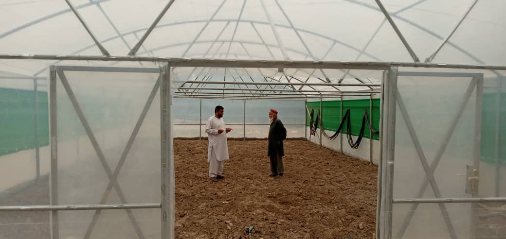 دوازده سبزخانه در تخار ساخته شده است