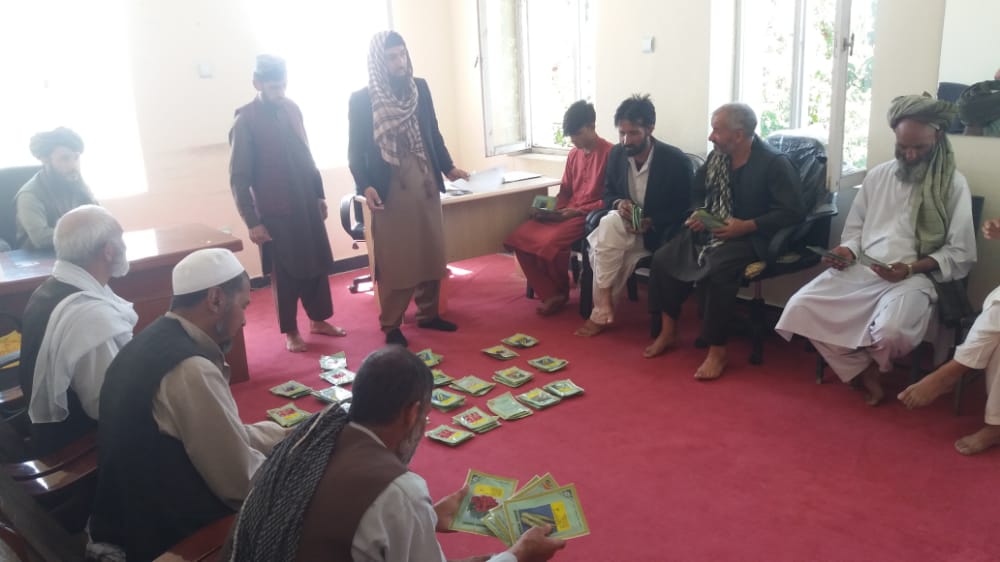 به شماری از دهقانان ولسوالی گلدره و فرزه کابل تخم سبزی‌جات توزیع شد