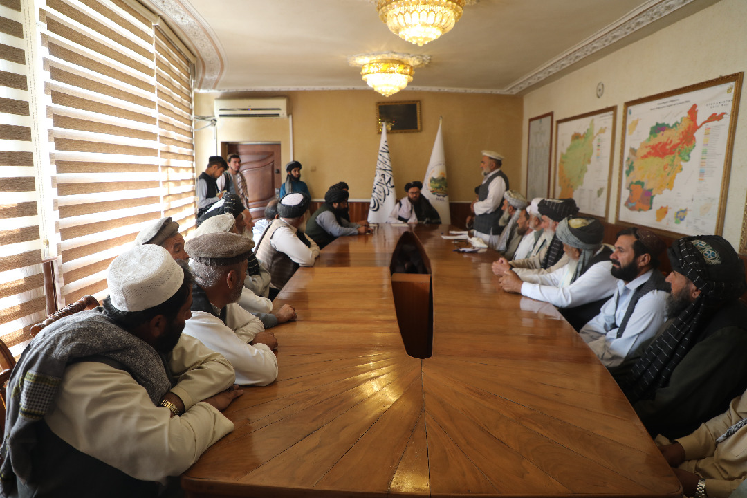 دکرنې سرپرست وزير د لوګر ولايت له سېلاب ځپلو سره وکتل