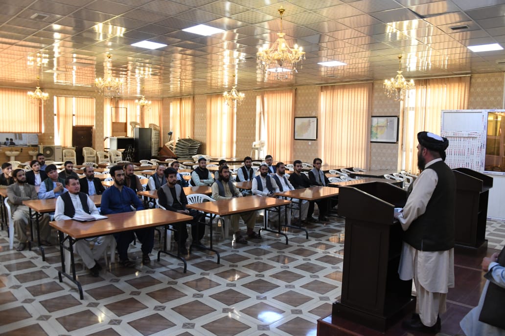 د ځمکو چارو ادارې سرپرست، ملا عبدالرحمن رحماني له خوا یو میاشتنۍ روزنیز ورکشاپ افتتاح شو