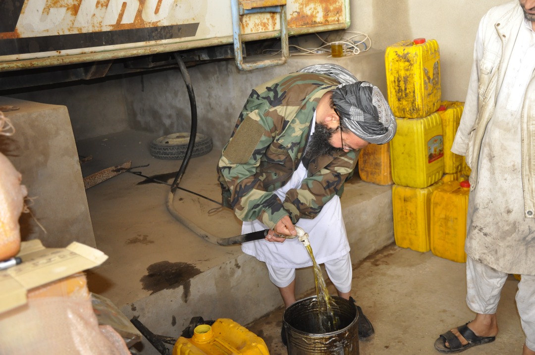 رییس زراعت جوزجان از فابریکه‌های آرد و روغن نظارت کرد 