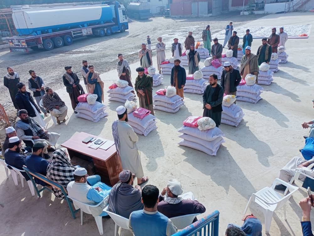 توزیع مواد خوراکه و تجهیزات ماهی‌پروری برای فارم ‌داران ولایت کندز