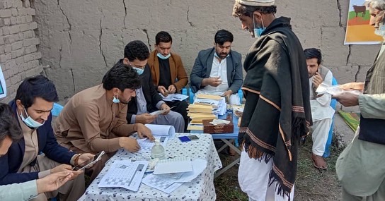 ‎ننګرهارکې ۱۱۵ کروندګرو سره نغدې مرستې وشوې