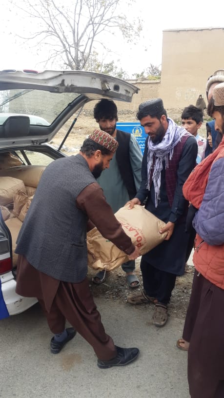 برای یک‌هزار دهقان در ولسوالی خانقاه ولایت جوزجان تخم اصلاح شده گندم و کود کیمیاوی توزیع شد