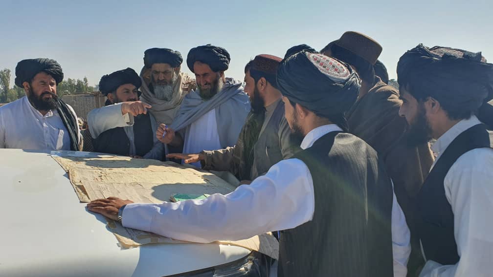 هلمند کې د امارتي ځمکو د غصب مخنيوي او استرداد کمیسون اړوند تخنیکي کمېټې له غصب شویو ځمکو لیدنه وکړه 