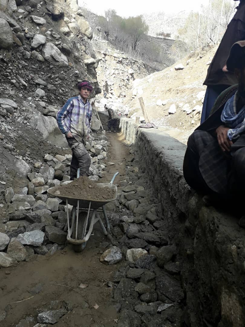کار اعمار یک سربند در بدخشان ۶۰ درصد تکیمل شده