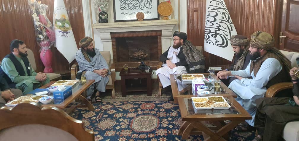 دیدار وزیر زراعت با قمندان امنیه ارزگان و رییس شرکت کندا فروت