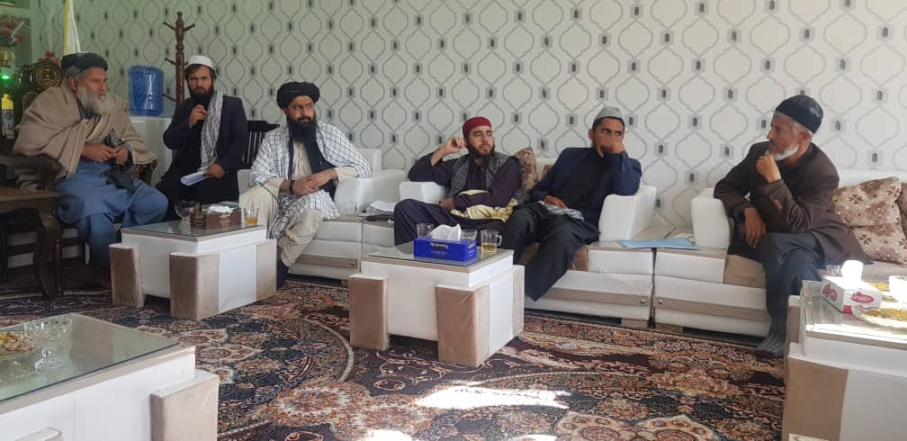 رییس زراعت ولایت کندز با اعضای انجمن زنبورداران دیدار نمود 