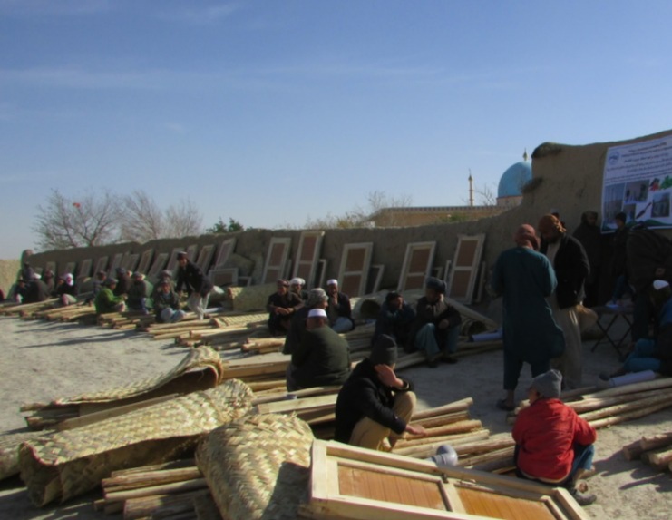 به بیش از یک هزار خانواده در جوزجان وسایل فارم مرغداری و باغچه های خانگی توزیع شد