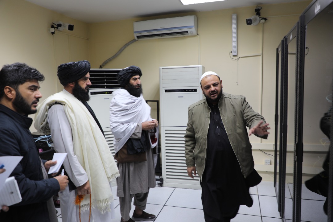 دکرنې وزارت مالي او اداري مرستیال ددې وزارت معلوماتي ټکنالوژۍ ریاست څخه لیدنه وکړه