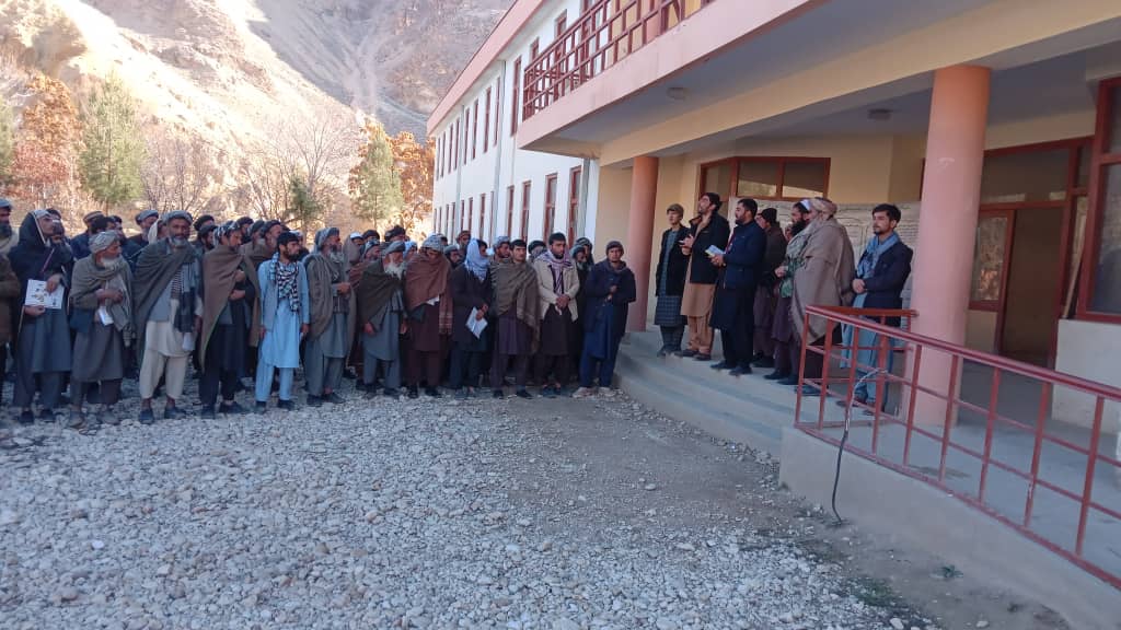 برای یک‌هزار و 200 تَن در ولسوالی خرم سارباغ ولایت سمنگان پول نقد توزیع شد