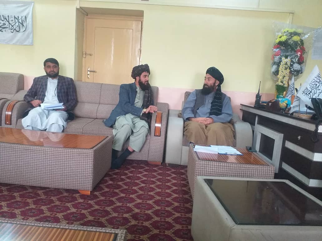 ننګرهار ته دکرنې وزارت د اداري رییس سفر