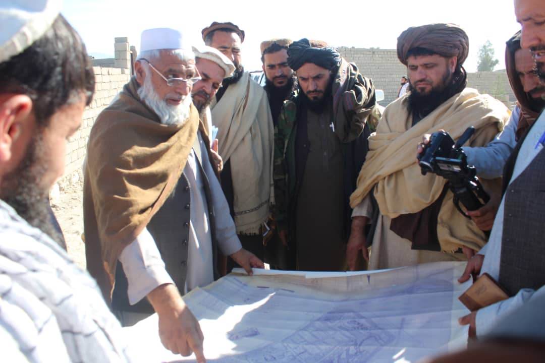 لغمان کې د امارتي ځمکو دغصب دمخنیوي او غصب شویوځمکو دتثبیت او تشخیص تخنیکي پلاوي نهمه غونډه 