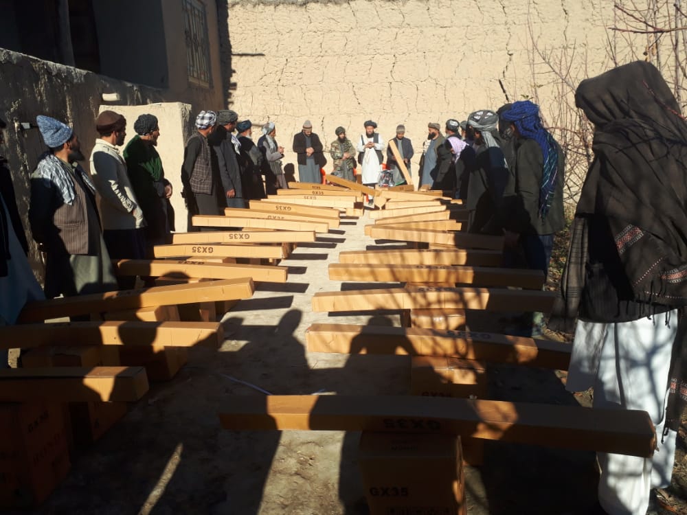 توزیع ماشین درو گندم برای شماری از دهقانان در ولایت فاریاب