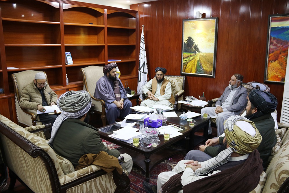 د اراضي برخې د عوایدو راټولولو او زیاتوالي په پار غونډه دائره شوه