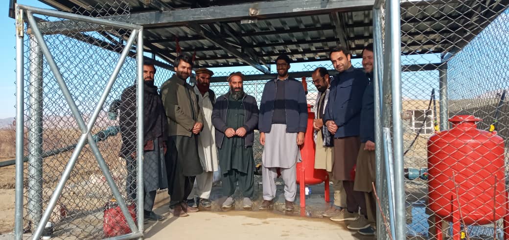 د لوګر محمدآغې کې د څاڅکي اوبوخور په سیسټم سمبال د بادامو بڼ جوړ شوی