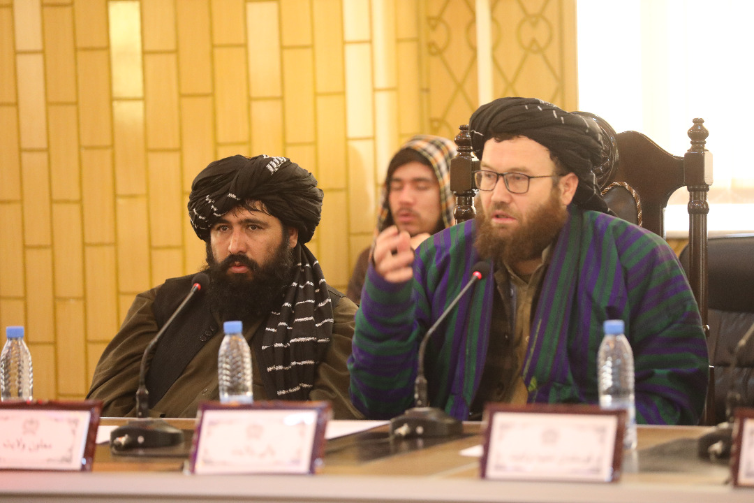 د سمنګان سیمه ییزو چارواکو سره کتنه