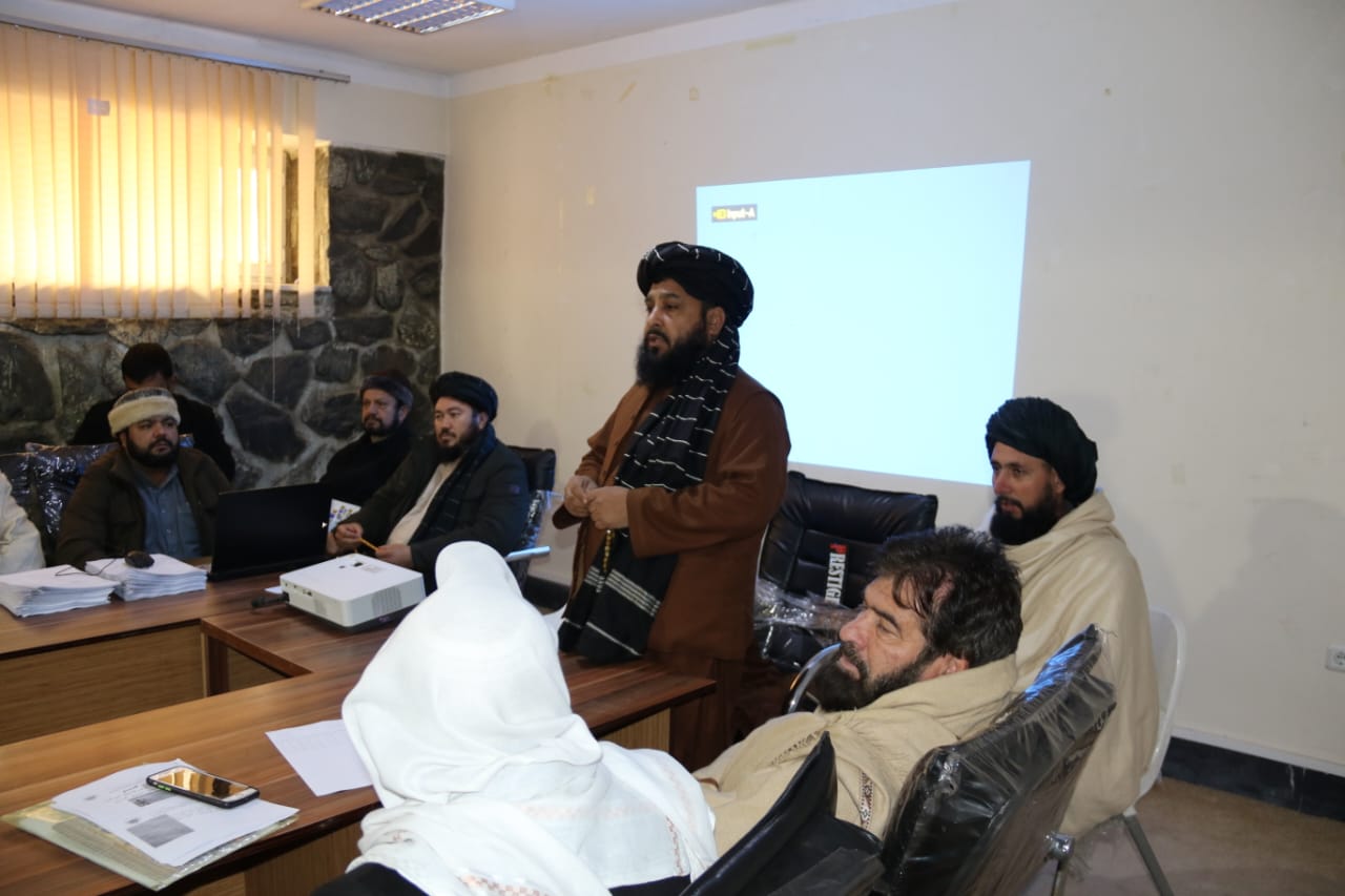 لویدیځ زون کې دکرنې وزارت د نویو ګمارل شویو کارکوونکو د وړتیا لوړولو په پار روزنیز ورکشاپ پیل شو