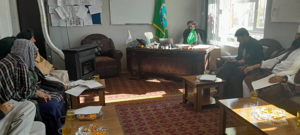 د میدان وردګو ولایت درکرنې رییس: عاشرین دې عشر په پوره احتیاط او نرمۍ سره راټول کړي