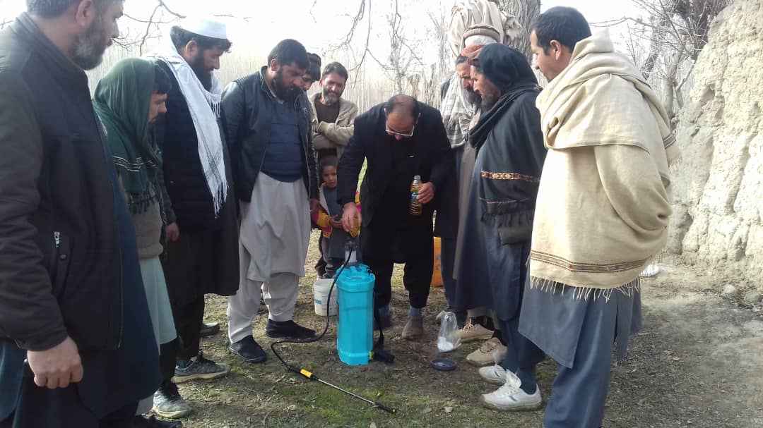 د لوګر محمدآغې کې یوشمېر بزګران وروزل شول