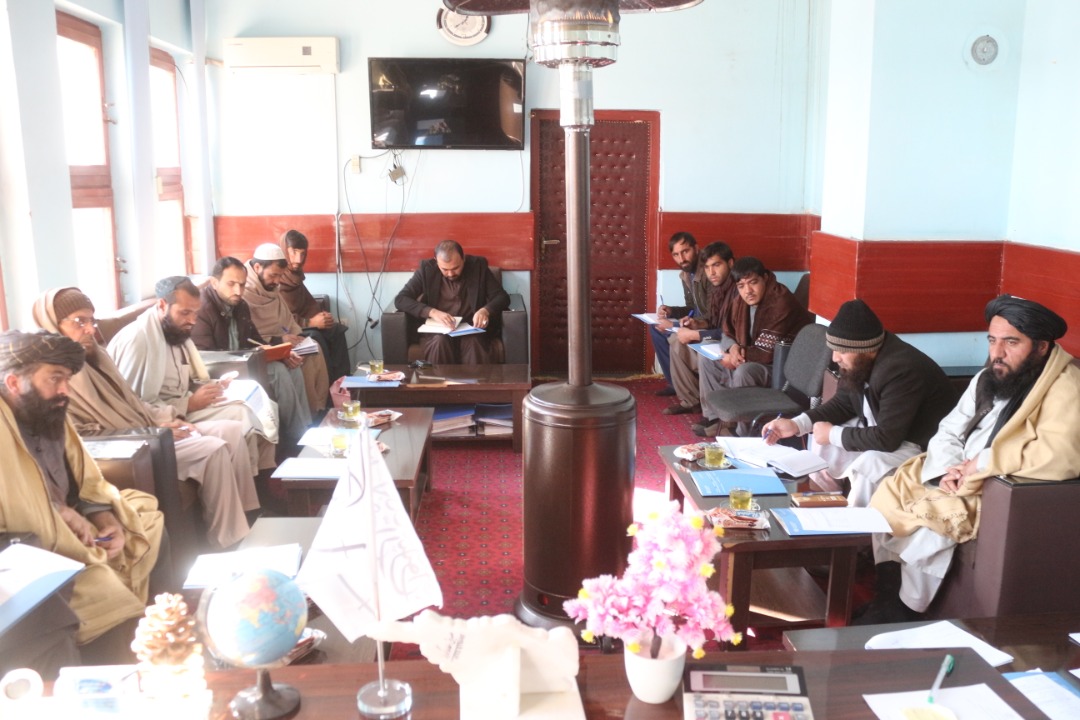 د پکتیا دکرنې رییس د ملګروملتونو د خوړو او کرنې ادارې سیمه ییزو چارواکو سره وکتل