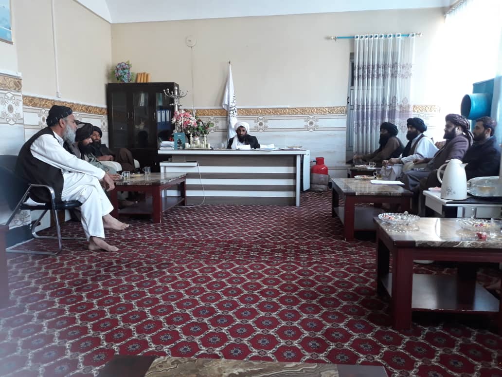 هلمند ته دکرنې وزارت د مالي او اداري مرستیال او ورسره مل پلاوي سفر