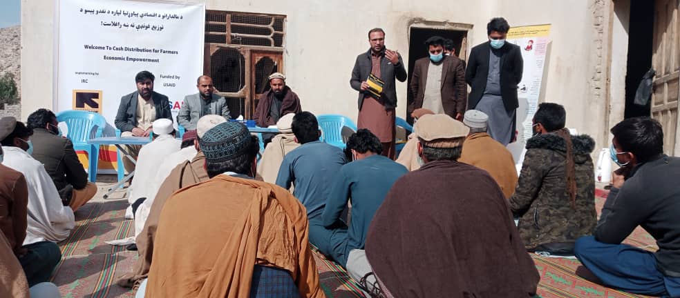 ننګرهار کې یوشمېر مالدارو مېرمنو سره مرستې وشوې