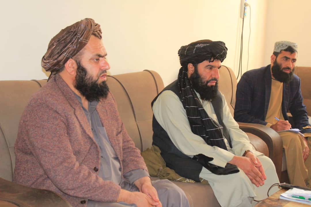 د کرنې وزارت مالي او حسابي  رٸيس د کندهار د کرنې رٸيس سره وليدل 