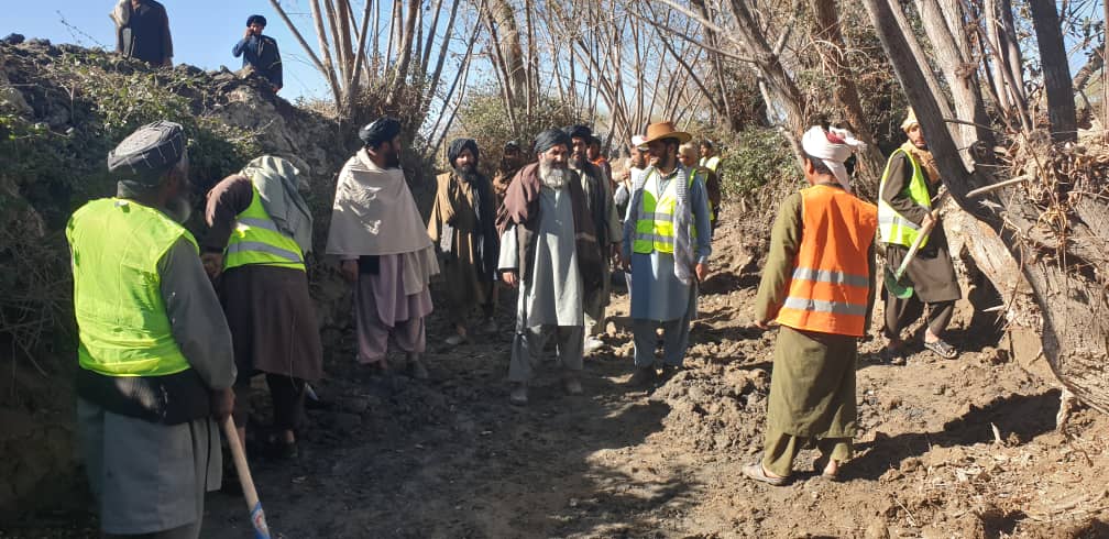 د هلمند کجکي کې د څلورو فرعي کانالونو پاکولو چارې پیل شوې 