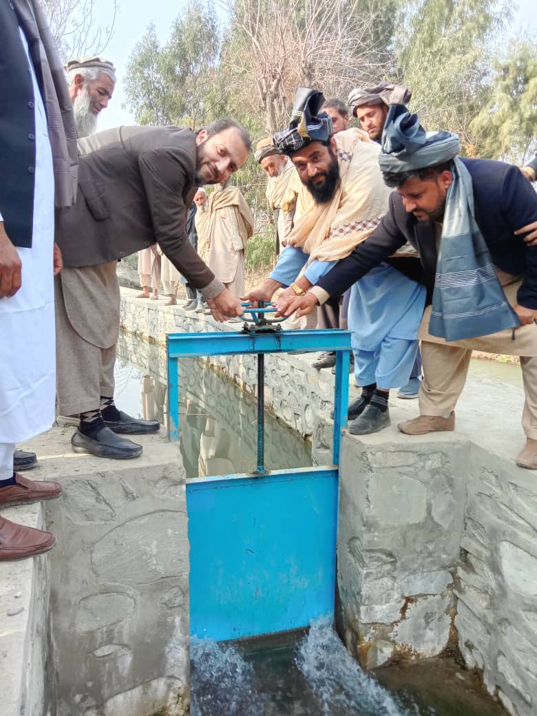 ننګرهار کې د څه باندې ۸ میلیونه افغانیو په لګښت د اوبولګولو دوه پروژې ګټې اخیستنې ته وسپارل شول